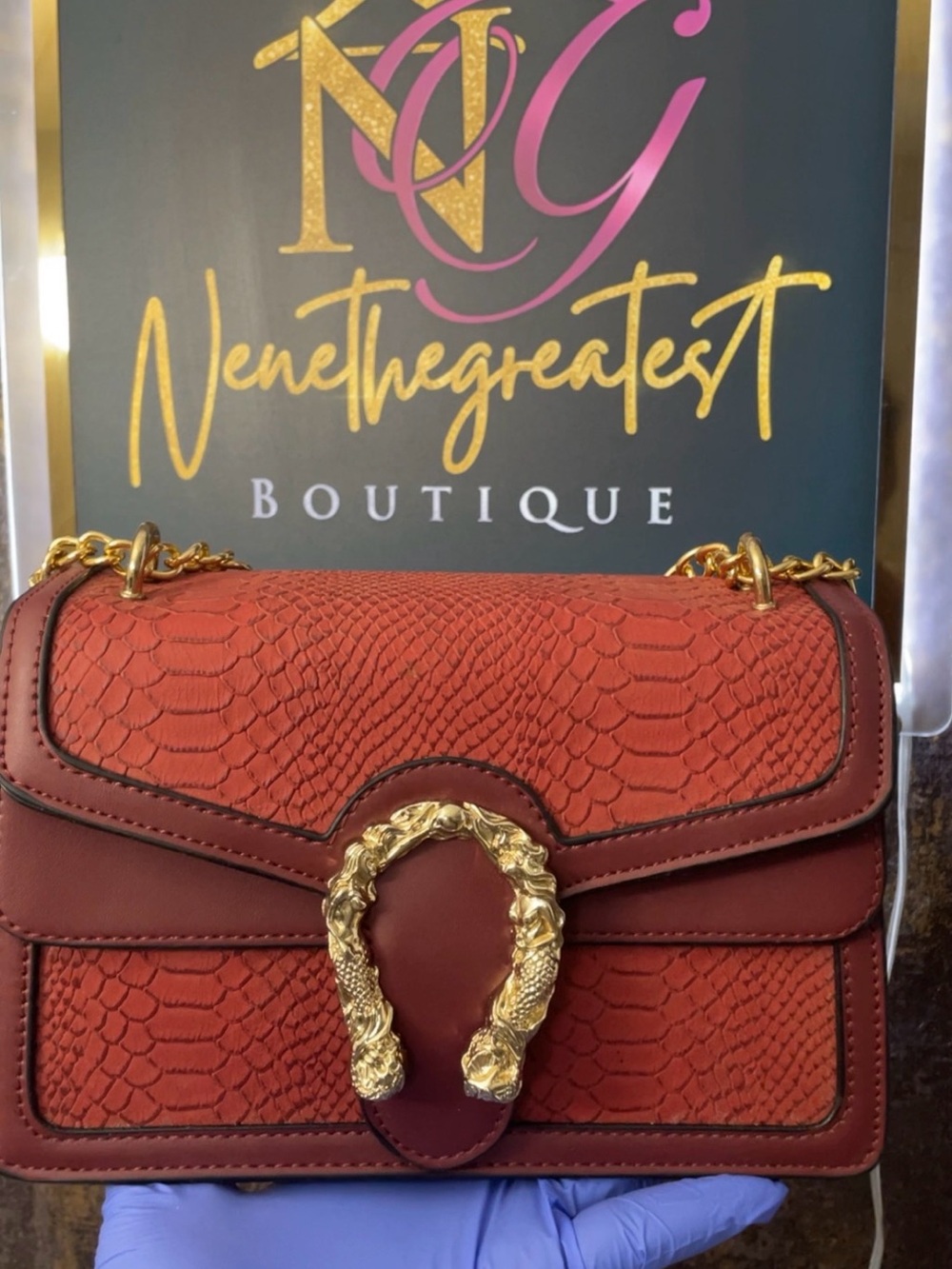 Deluxe handbag